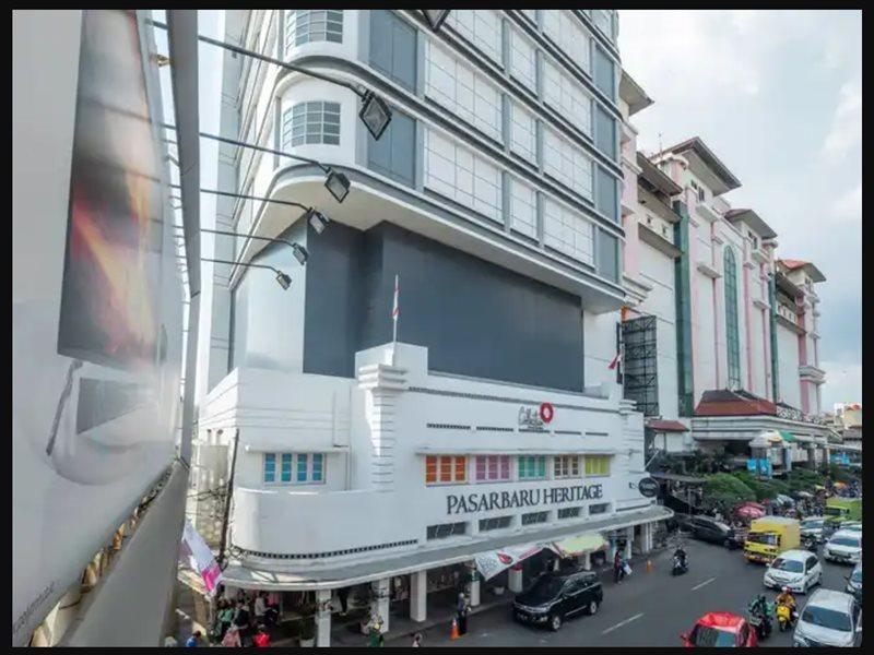 Collection O 22 Hotel Pasar Baru Heritage Bandung Exterior foto