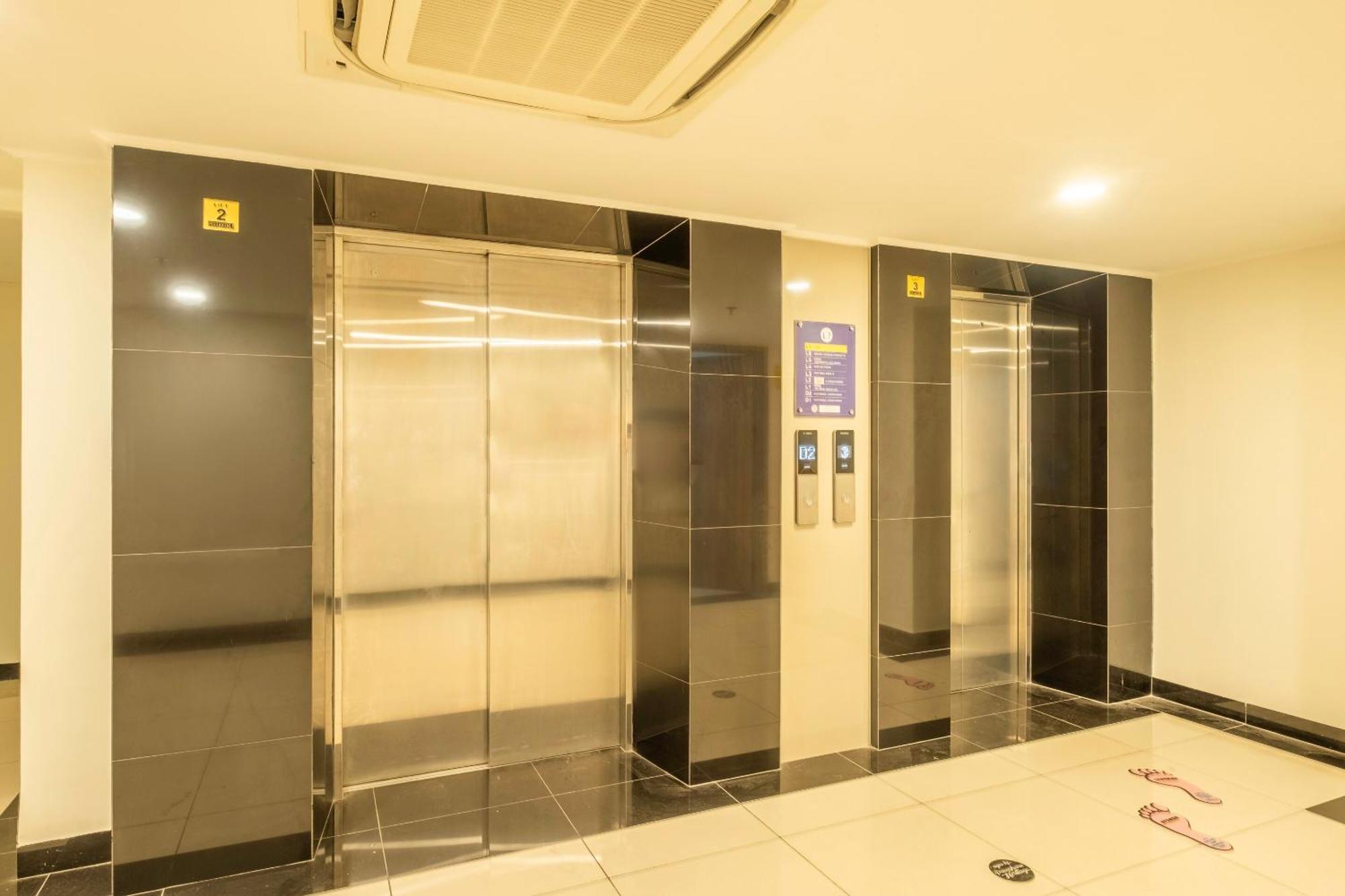 Collection O 22 Hotel Pasar Baru Heritage Bandung Exterior foto