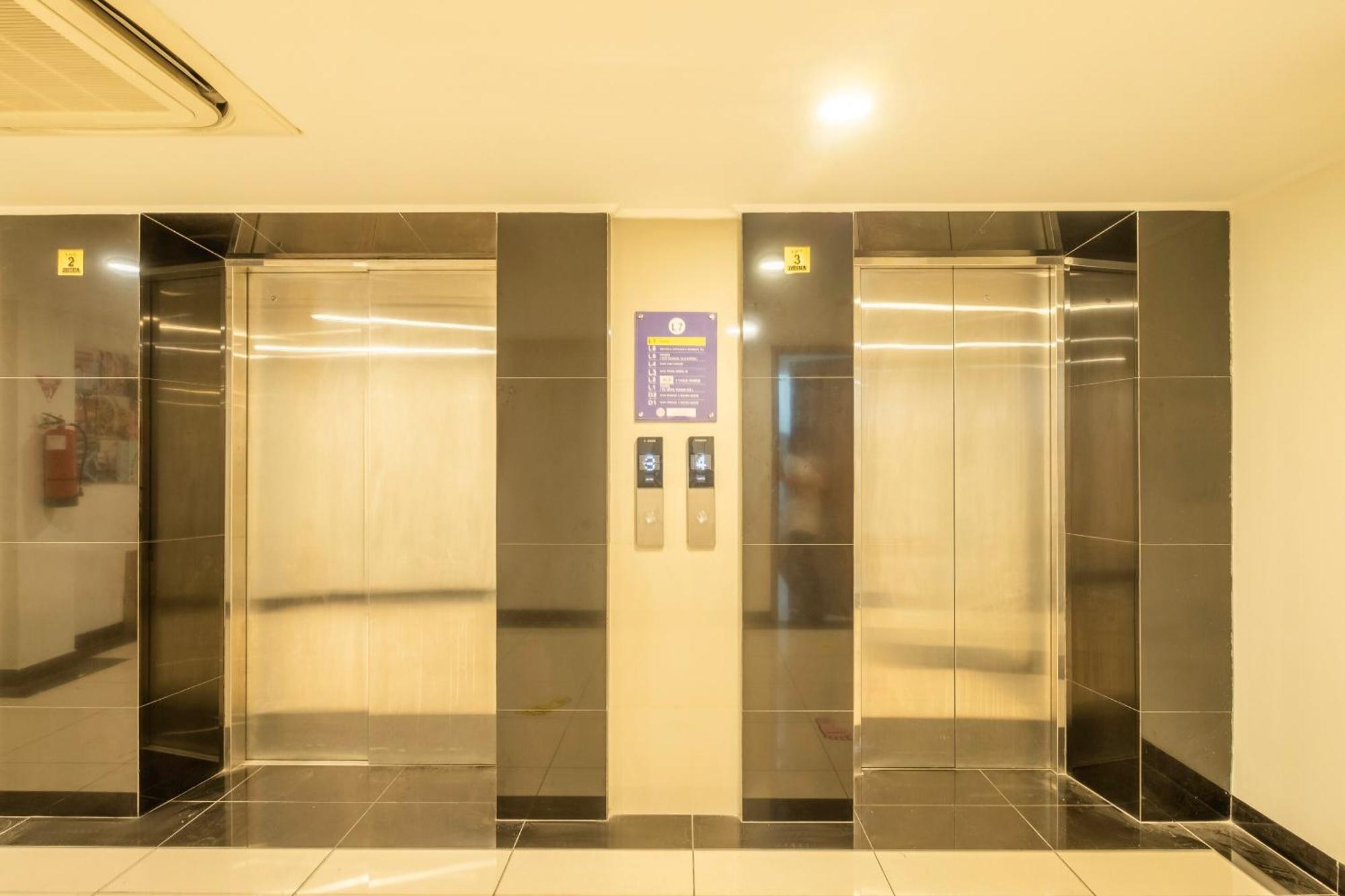 Collection O 22 Hotel Pasar Baru Heritage Bandung Exterior foto