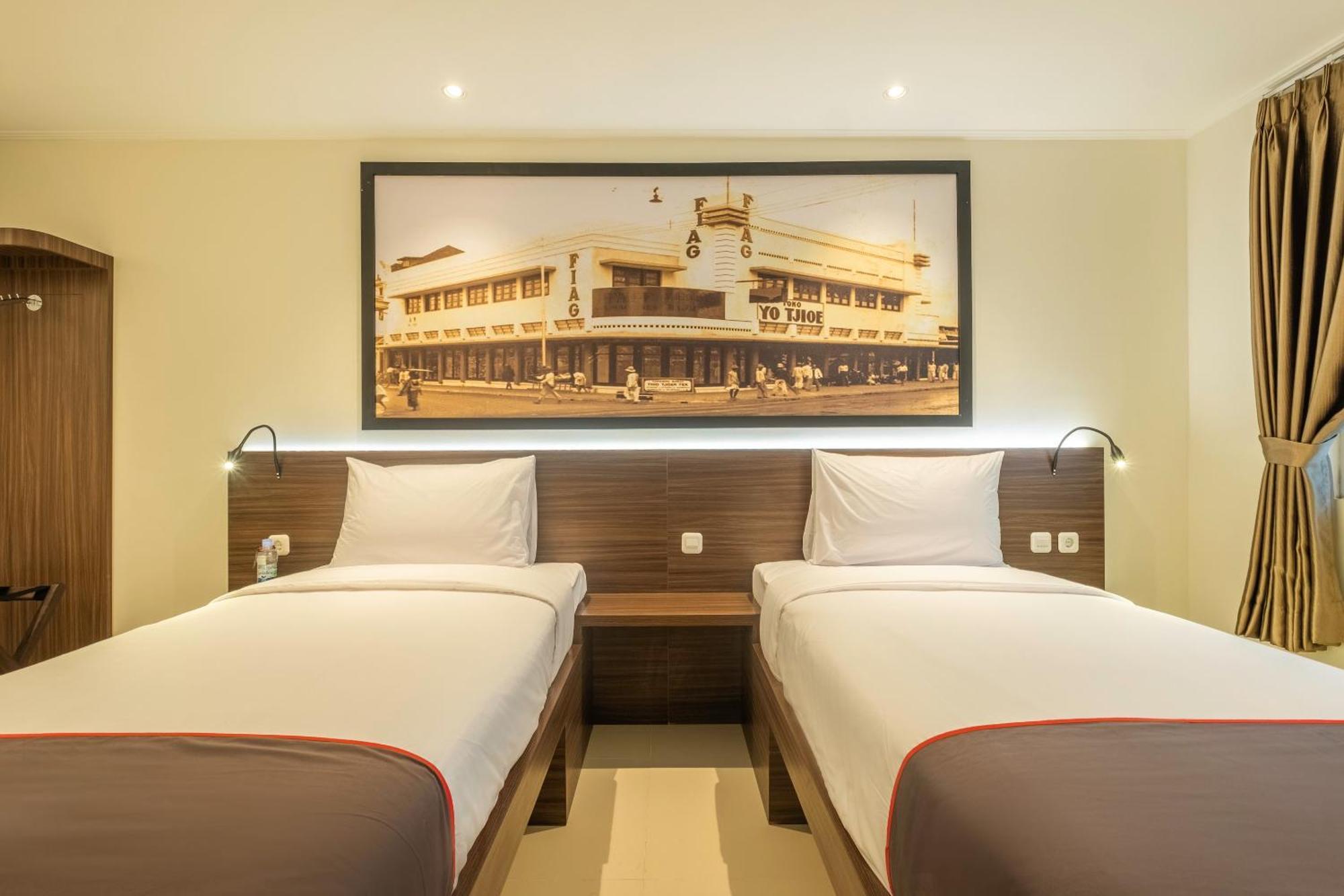 Collection O 22 Hotel Pasar Baru Heritage Bandung Exterior foto