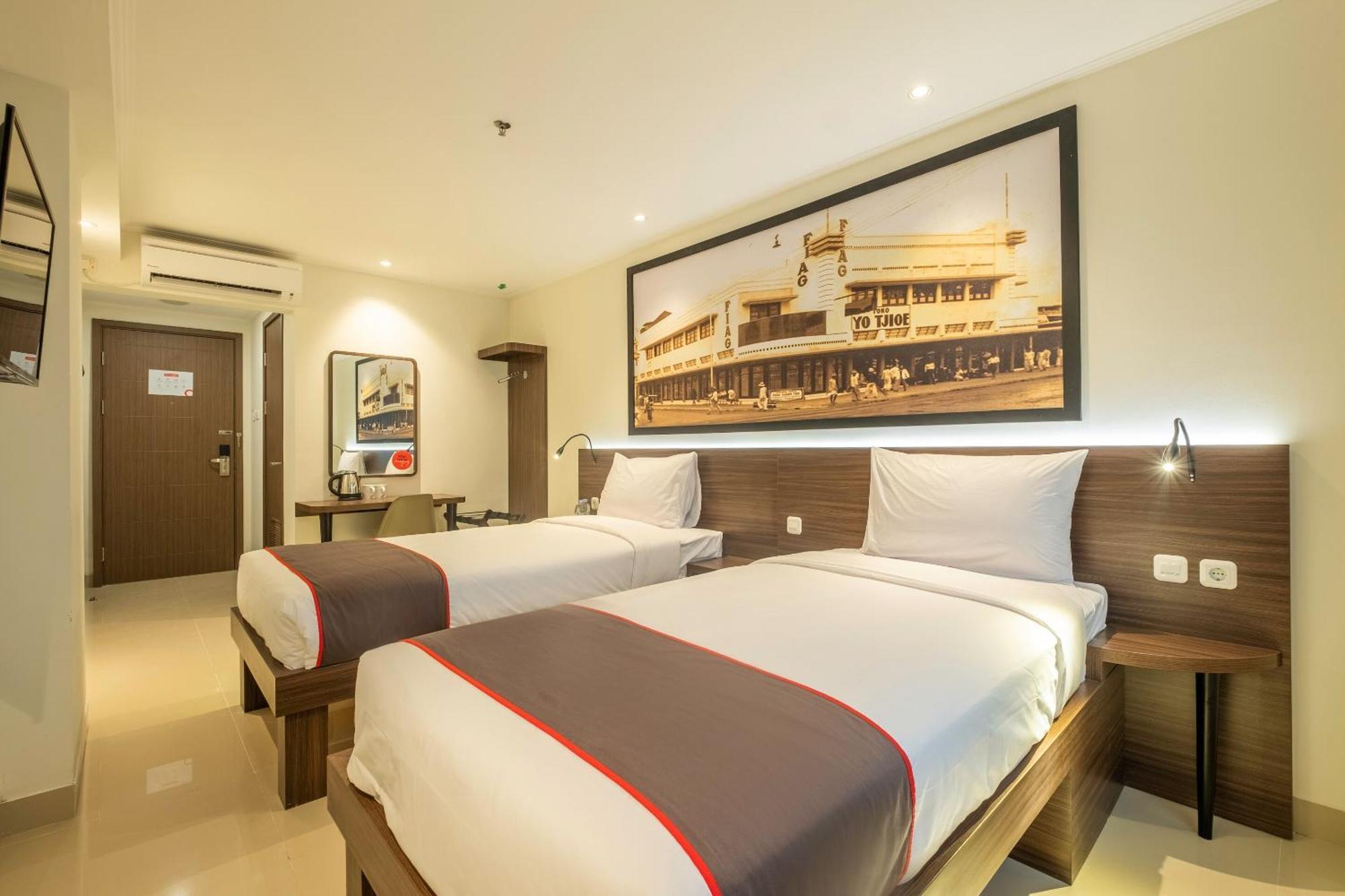 Collection O 22 Hotel Pasar Baru Heritage Bandung Exterior foto